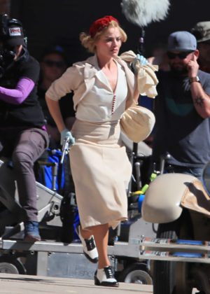 Margot Robbie - Filming scene for 'Dreamland' in New Mexico